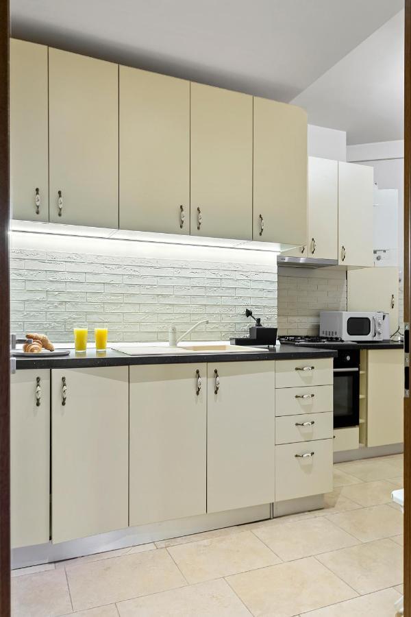 City Heart Retreat Elegant Apartment Bukareszt Zewnętrze zdjęcie