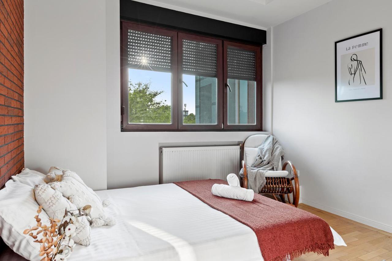 City Heart Retreat Elegant Apartment Bukareszt Zewnętrze zdjęcie