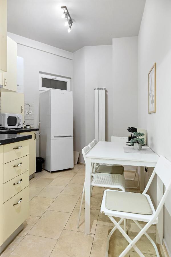 City Heart Retreat Elegant Apartment Bukareszt Zewnętrze zdjęcie